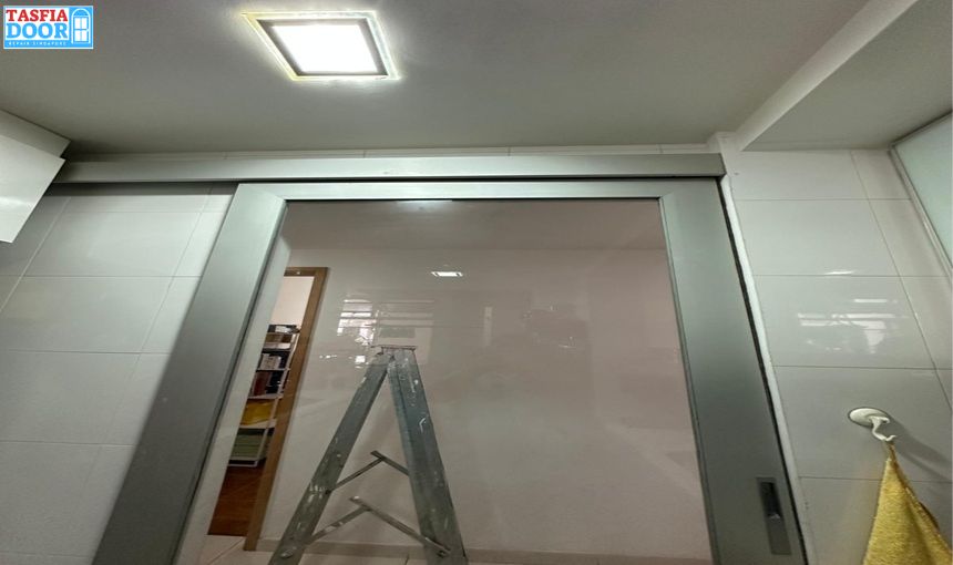 Admin/Blog/Details/Glass door rep.jpg